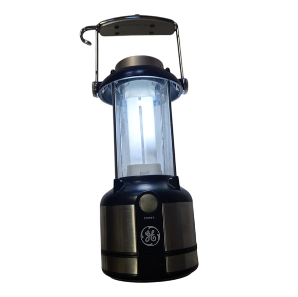 G.E. fluorescent lantern battery operated, camping, emergency - Picture 1 of 11